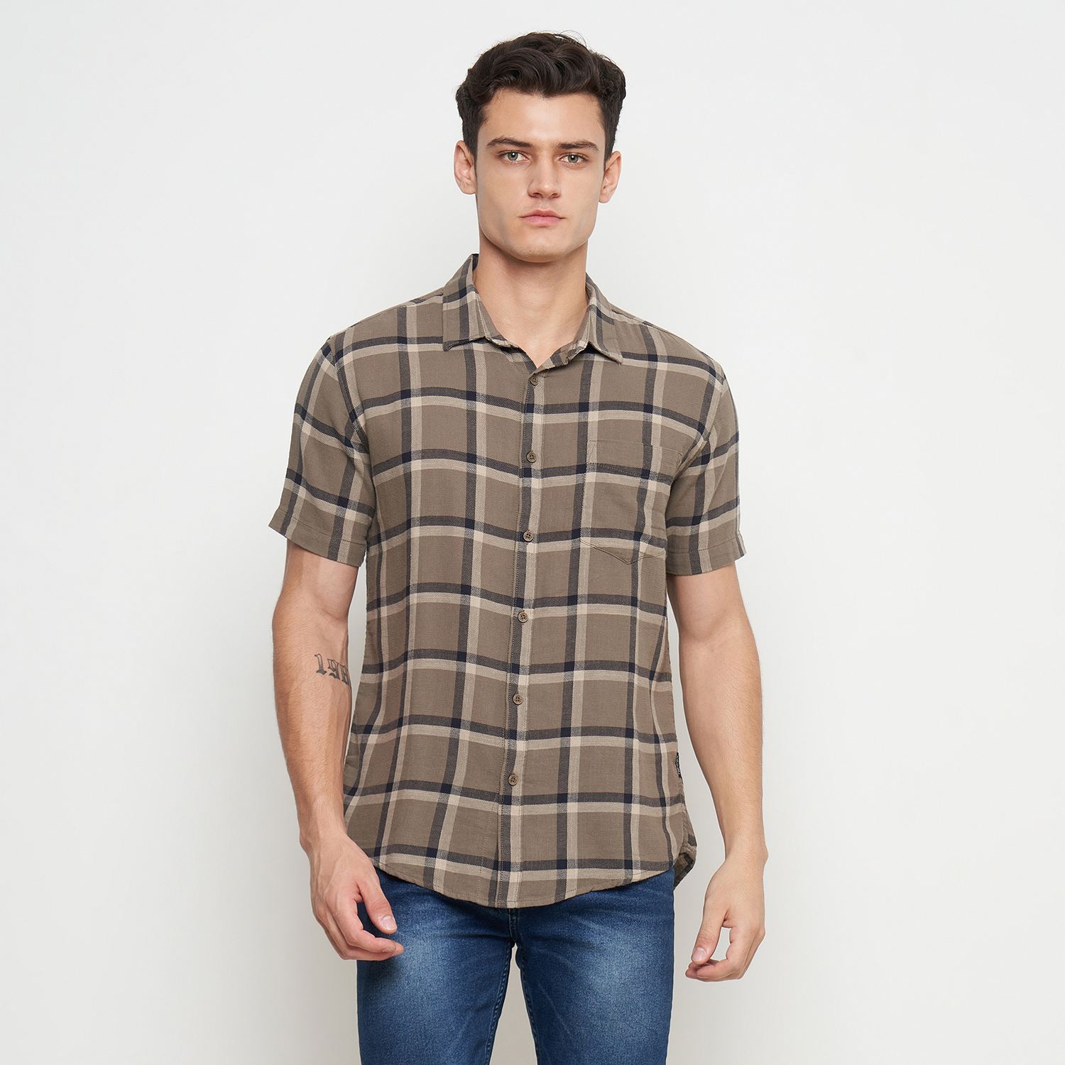 THE GAB'S Kemeja Kotak Pria Lengan Pendek Reguler Fit AABC426M0224