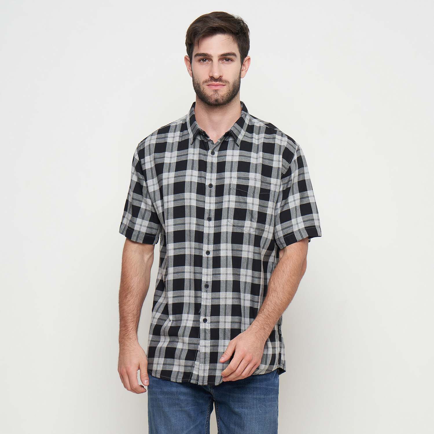 THE GAB'S KEMEJA PRIA LENGAN PENDEK REGULAR FIT MOTIF KOTAK AABC461M0324