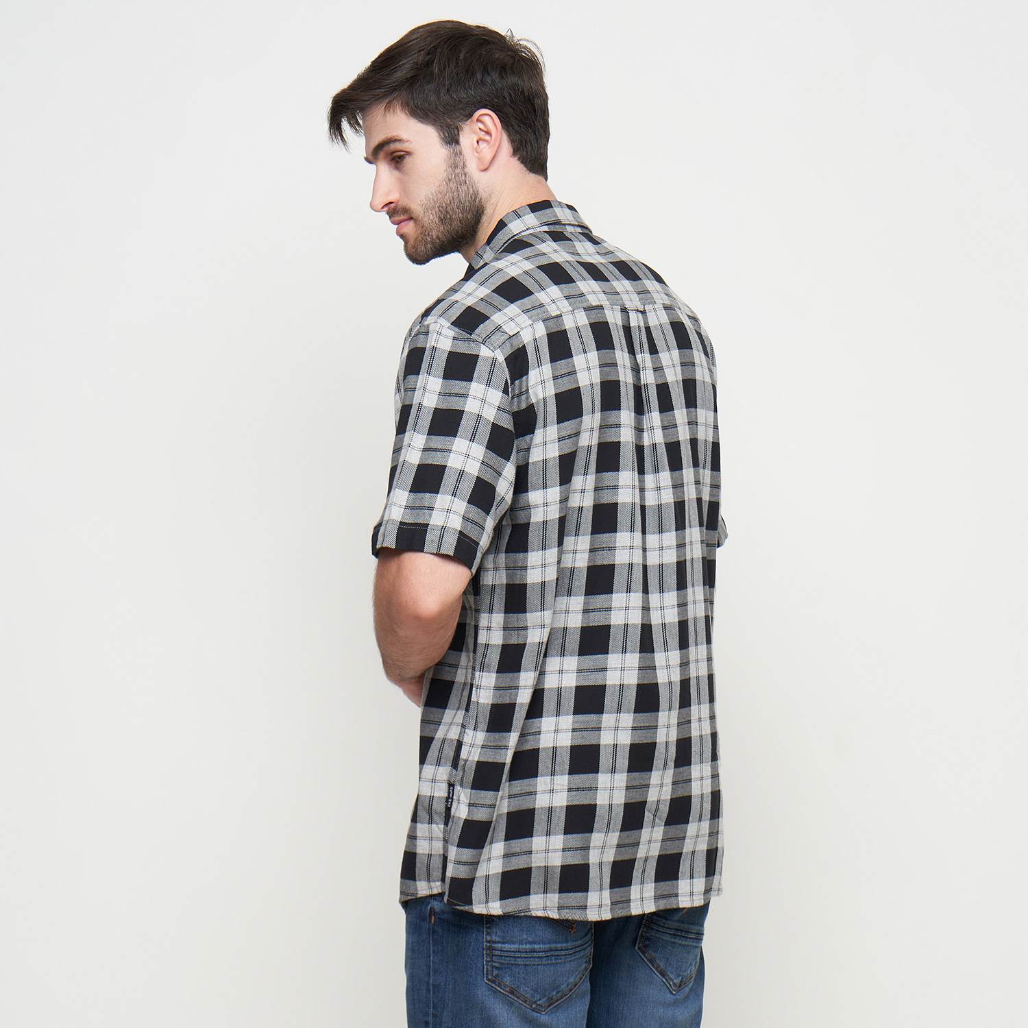 THE GAB'S KEMEJA PRIA LENGAN PENDEK REGULAR FIT MOTIF KOTAK AABC461M0324