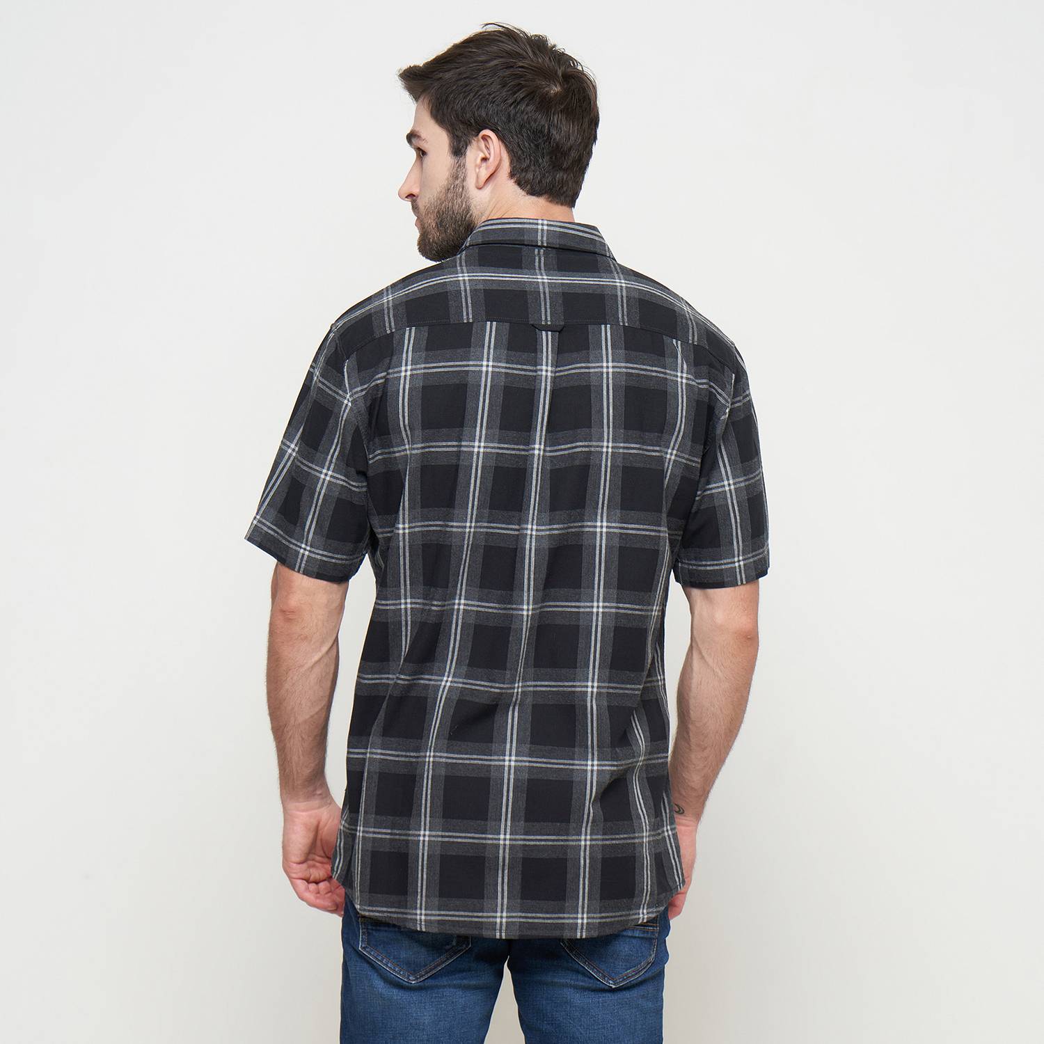 THE GAB'S KEMEJA PRIA LENGAN PENDEK REGULAR FIT MOTIF KOTAK AABC462M0324