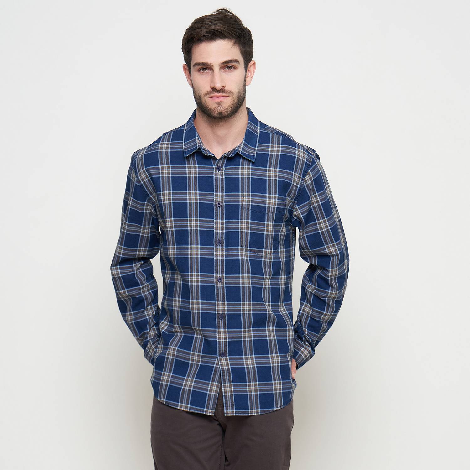 THE GAB'S KEMEJA PRIA LENGAN PANJANG REGULAR FIT MOTIF KOTAK ABAC374M1123