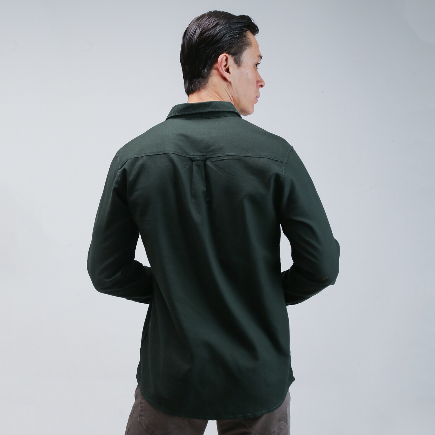 GABRIELLE KEMEJA POLOS LENGAN PANJANG PRIA REGULAR FIT GBAC492J1024