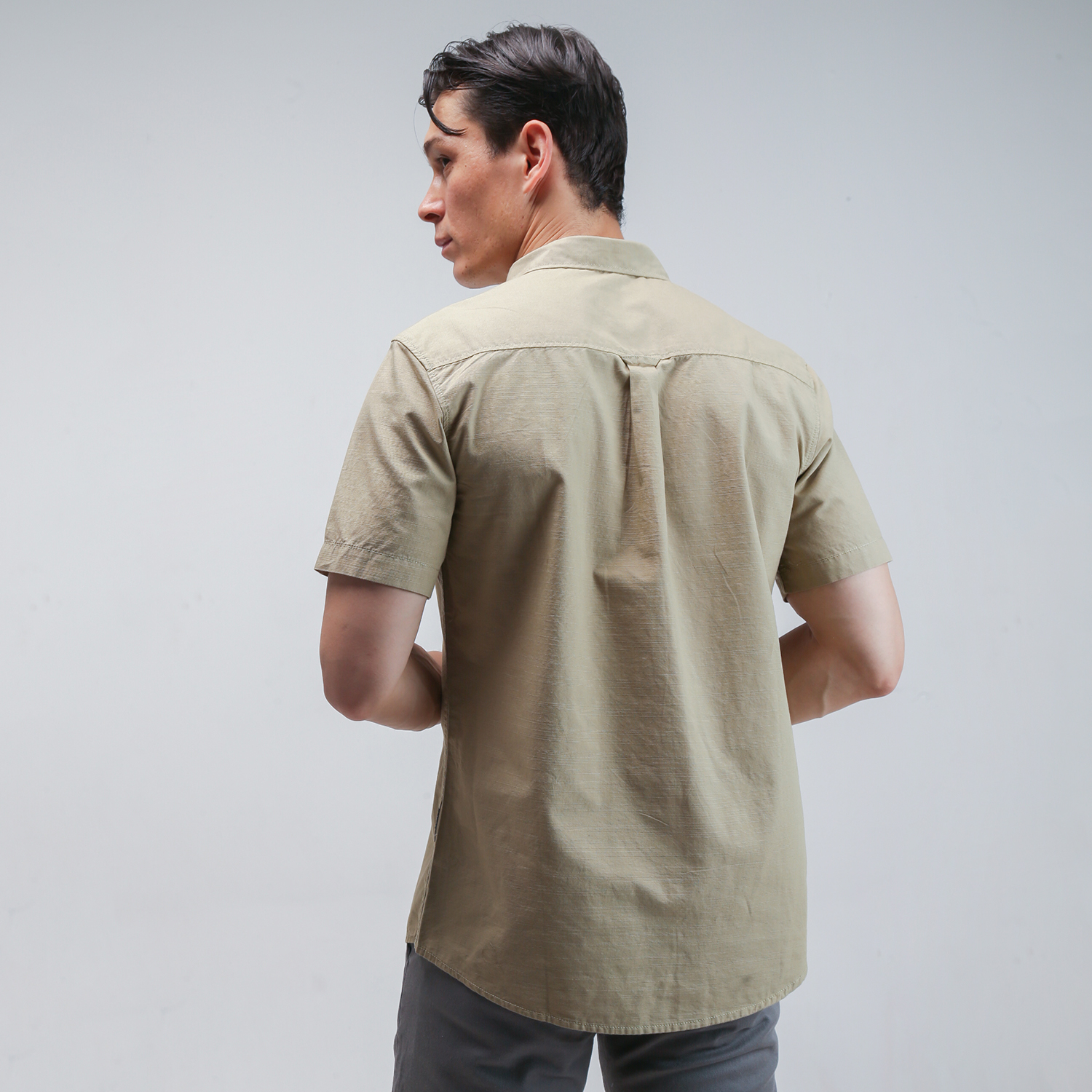 THE GAB'S KEMEJA POLOS PRIA LENGAN PENDEK REGULAR FIT AABC502F1124