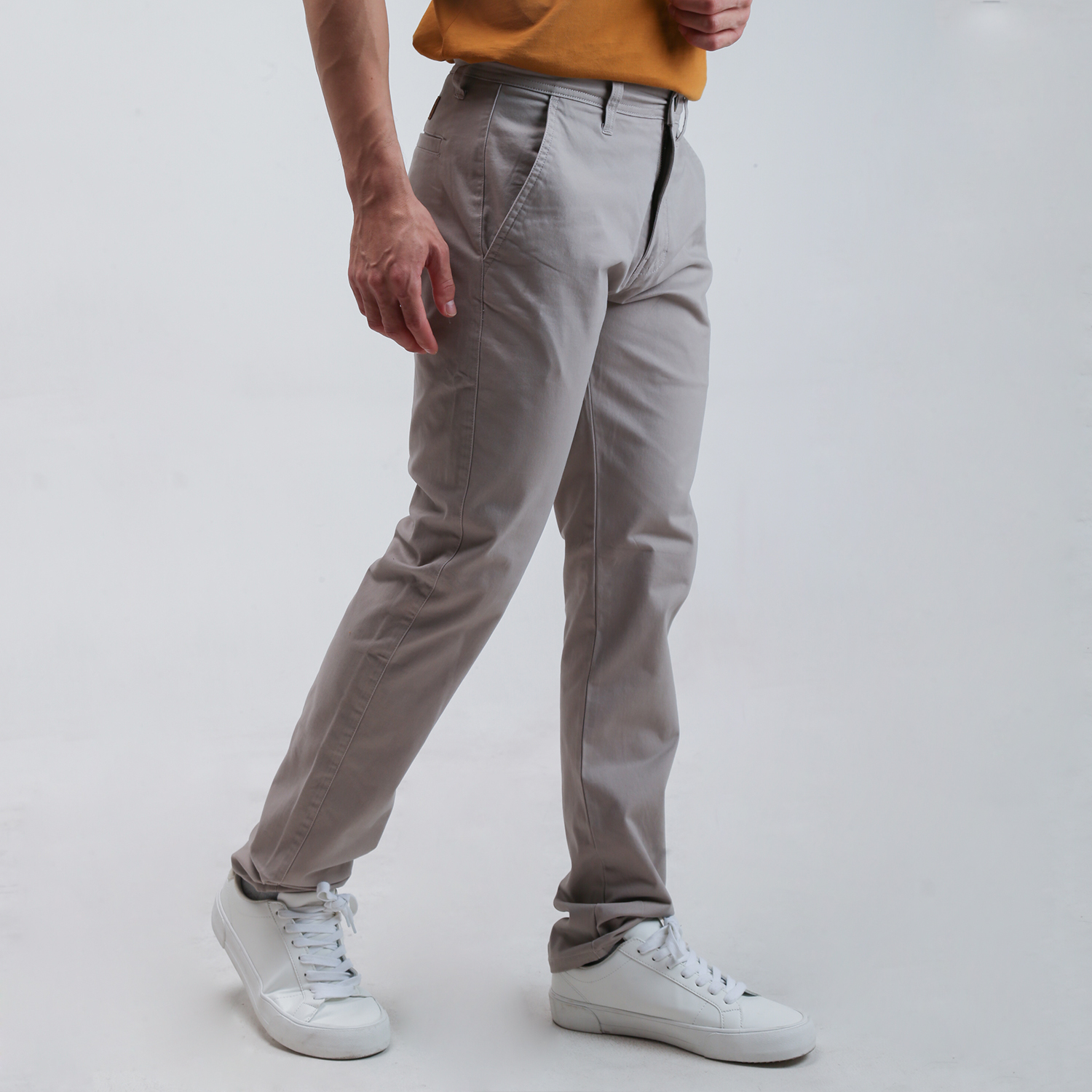 
                                                                                THE GAB'S CELANA PANJANG CHINOS PRIA SLIM FIT AAWD231E0225